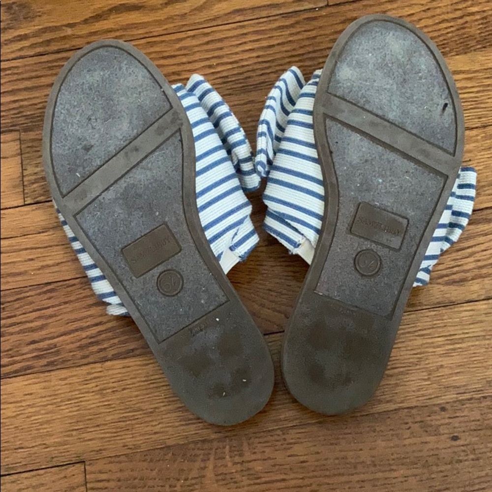 Sandals - Picture 2 of 5
